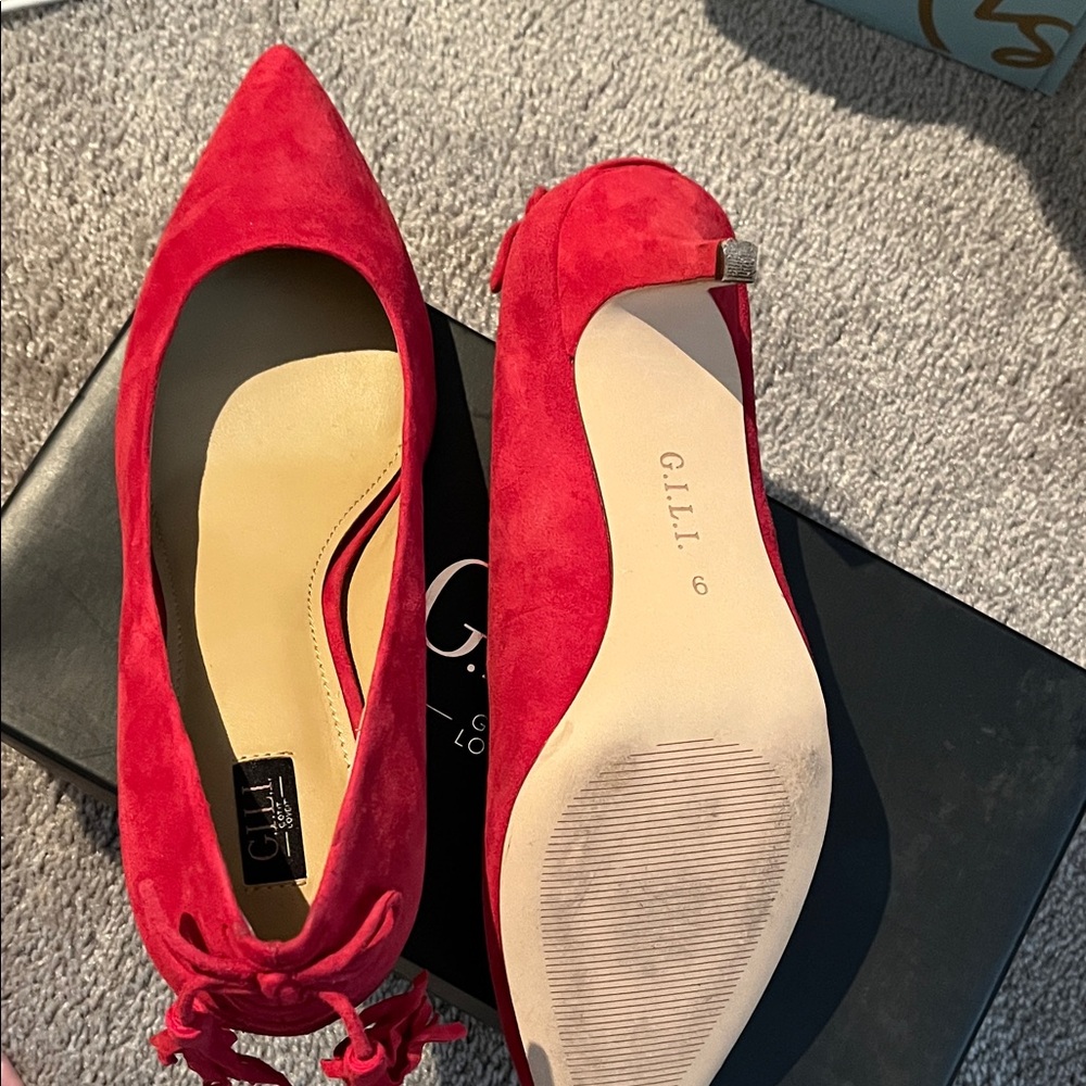 G.I.L.I. Women's Bold Red Flats